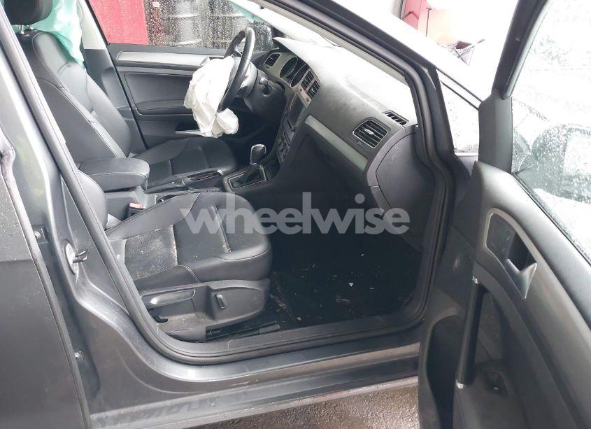 Photo 5 of 2017 Volkswagen Golf TSI S 4-DOOR/TSI SE 4-DOOR/TSI SEL 4-DOOR/TSI WOLFSBURG EDITION 4-DOOR (VIN 3VW217AU0HM015992)