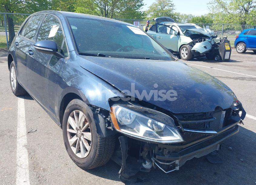 2017 Volkswagen Golf TSI S 4-DOOR/TSI SE 4-DOOR/TSI SEL 4-DOOR/TSI WOLFSBURG EDITION 4-DOOR (VIN 3VW217AU0HM062388) main photo