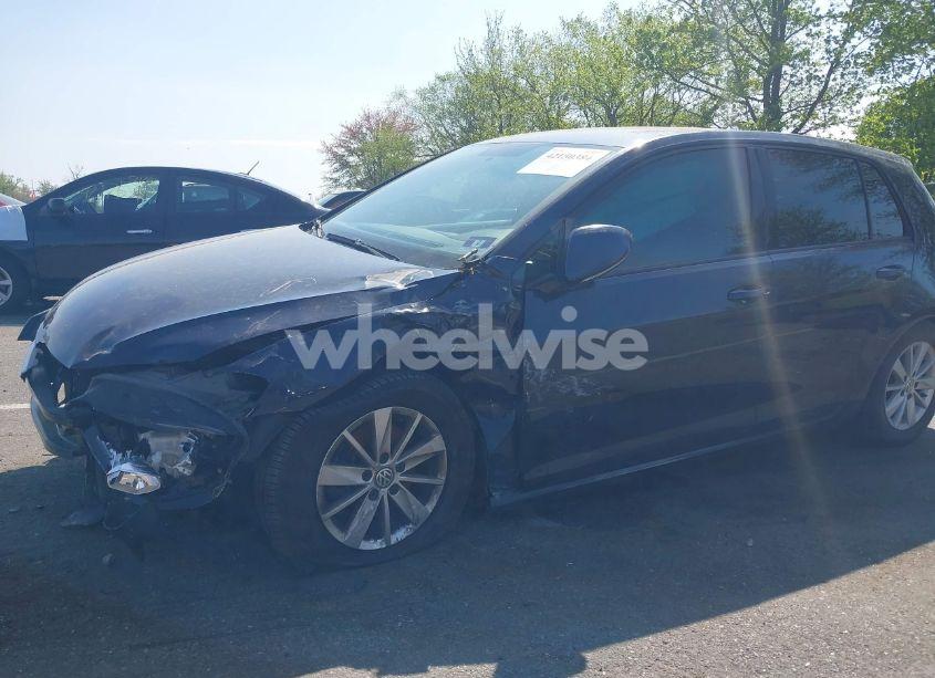 Photo 18 of 2017 Volkswagen Golf TSI S 4-DOOR/TSI SE 4-DOOR/TSI SEL 4-DOOR/TSI WOLFSBURG EDITION 4-DOOR (VIN 3VW217AU0HM062388)