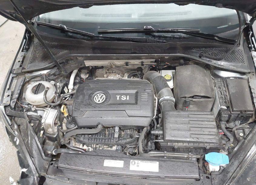Photo 10 of 2017 Volkswagen Golf TSI S 4-DOOR/TSI SE 4-DOOR/TSI SEL 4-DOOR/TSI WOLFSBURG EDITION 4-DOOR (VIN 3VW217AU1HM015984)