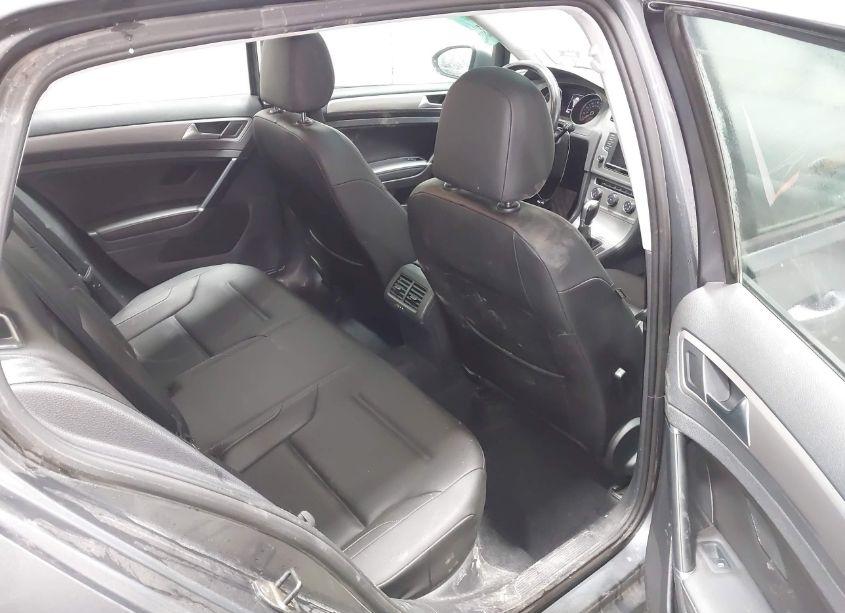 Photo 8 of 2017 Volkswagen Golf TSI S 4-DOOR/TSI SE 4-DOOR/TSI SEL 4-DOOR/TSI WOLFSBURG EDITION 4-DOOR (VIN 3VW217AU1HM015984)