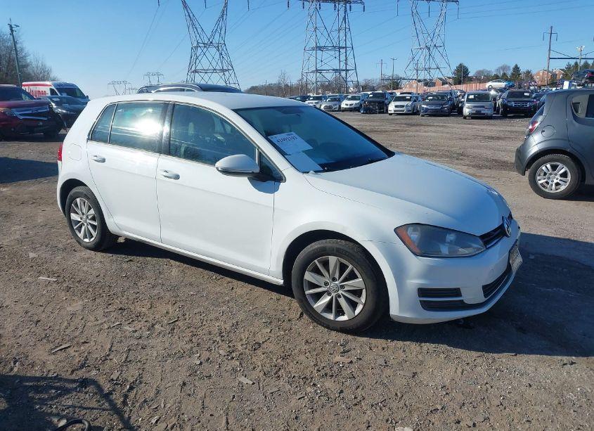 2015 Volkswagen Golf TSI S 4-DOOR (VIN 3VW217AU2FM008765) main photo