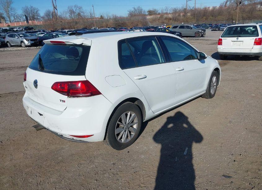 Photo 4 of 2015 Volkswagen Golf TSI S 4-DOOR (VIN 3VW217AU2FM008765)