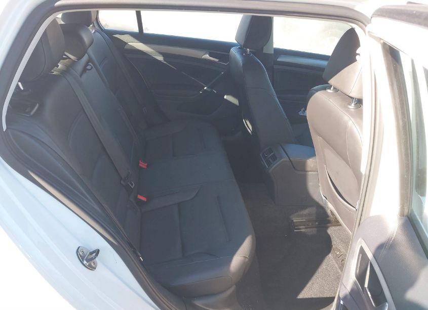 Photo 8 of 2015 Volkswagen Golf TSI S 4-DOOR (VIN 3VW217AU2FM008765)