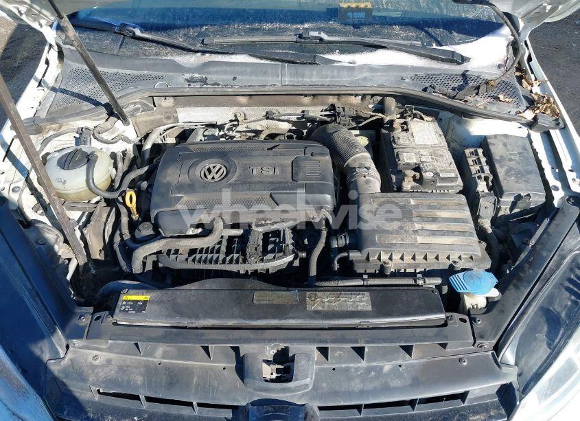 Photo 10 of 2015 Volkswagen Golf TSI SE 4-DOOR (VIN 3VW217AU2FM029793)