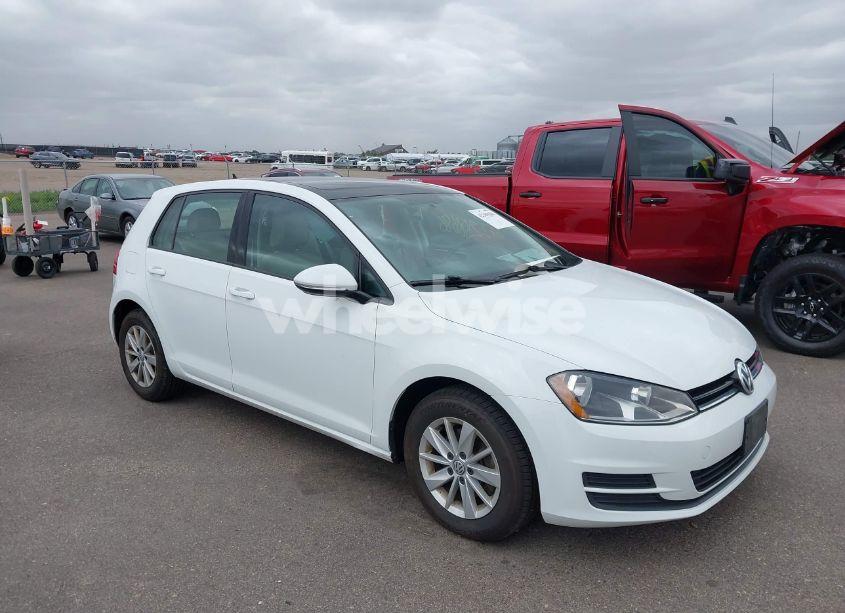 2015 Volkswagen Golf TSI S 4-DOOR (VIN 3VW217AU2FM032970) main photo