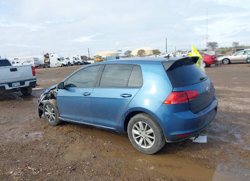 Photo 15 of 2016 Volkswagen Golf TSI S 4-DOOR (VIN 3VW217AU2GM039869)