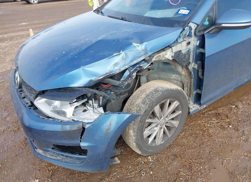 Photo 6 of 2016 Volkswagen Golf TSI S 4-DOOR (VIN 3VW217AU2GM039869)