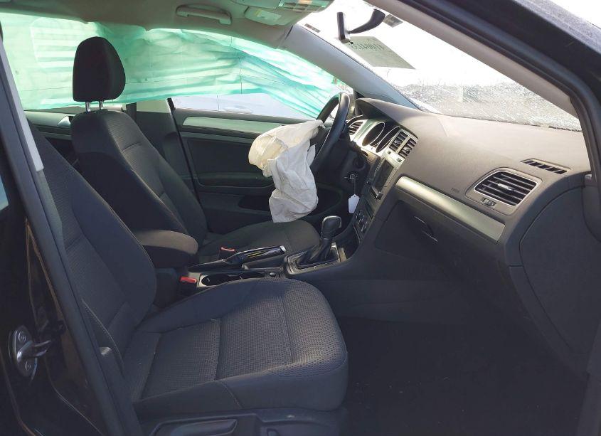 Photo 5 of 2017 Volkswagen Golf TSI S 4-DOOR (VIN 3VW217AU2HM006145)