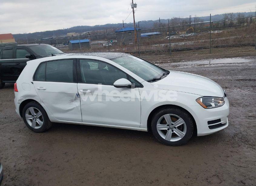 Photo 13 of 2017 Volkswagen Golf TSI S 4-DOOR/TSI SE 4-DOOR/TSI SEL 4-DOOR/TSI WOLFSBURG EDITION 4-DOOR (VIN 3VW217AU2HM019610)