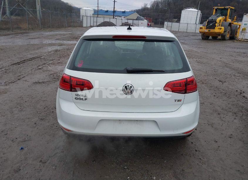 Photo 16 of 2017 Volkswagen Golf TSI S 4-DOOR/TSI SE 4-DOOR/TSI SEL 4-DOOR/TSI WOLFSBURG EDITION 4-DOOR (VIN 3VW217AU2HM019610)