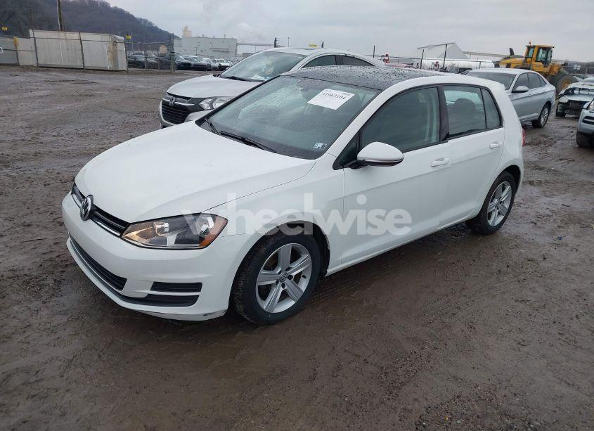 Photo 2 of 2017 Volkswagen Golf TSI S 4-DOOR/TSI SE 4-DOOR/TSI SEL 4-DOOR/TSI WOLFSBURG EDITION 4-DOOR (VIN 3VW217AU2HM019610)