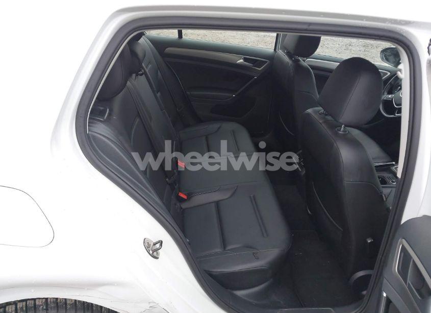 Photo 8 of 2017 Volkswagen Golf TSI S 4-DOOR/TSI SE 4-DOOR/TSI SEL 4-DOOR/TSI WOLFSBURG EDITION 4-DOOR (VIN 3VW217AU2HM019610)