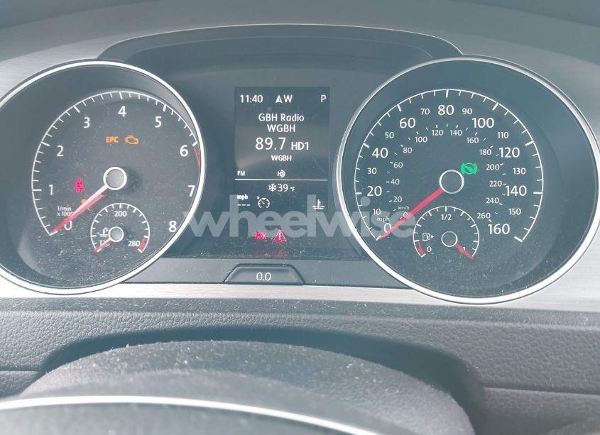 Photo 7 of 2017 Volkswagen Golf TSI S 4-DOOR/TSI SE 4-DOOR/TSI SEL 4-DOOR/TSI WOLFSBURG EDITION 4-DOOR (VIN 3VW217AU2HM040103)