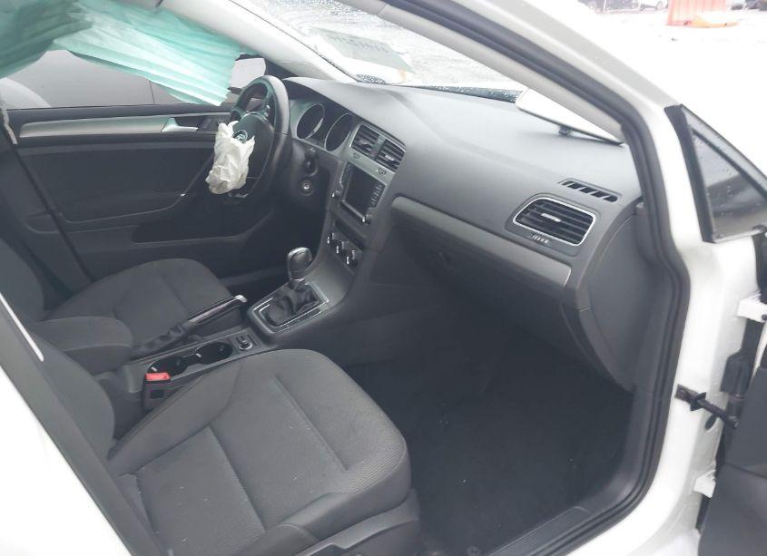 Photo 5 of 2017 Volkswagen Golf TSI S 4-DOOR/TSI SE 4-DOOR/TSI SEL 4-DOOR/TSI WOLFSBURG EDITION 4-DOOR (VIN 3VW217AU2HM071335)