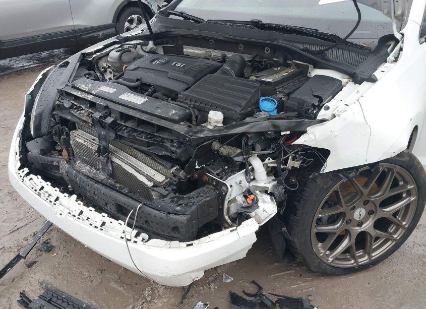 Photo 6 of 2017 Volkswagen Golf TSI S 4-DOOR/TSI SE 4-DOOR/TSI SEL 4-DOOR/TSI WOLFSBURG EDITION 4-DOOR (VIN 3VW217AU2HM071335)