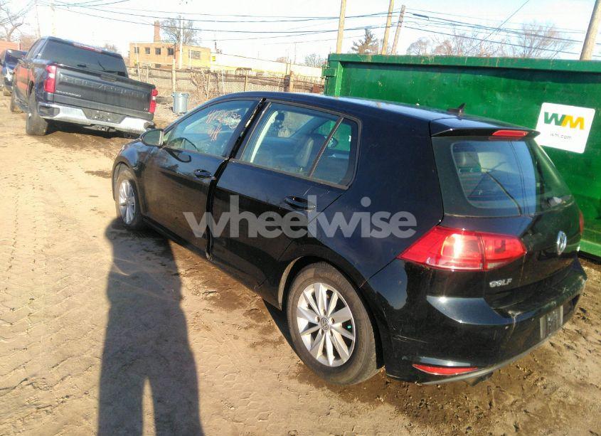 Photo 3 of 2015 Volkswagen Golf TSI S 4-DOOR (VIN 3VW217AU3FM009164)