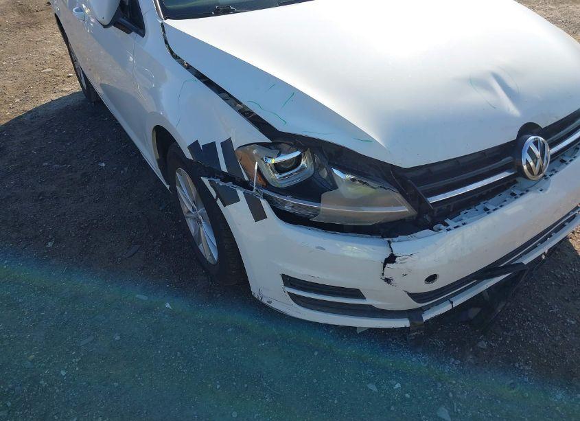 Photo 6 of 2015 Volkswagen Golf TSI S 4-DOOR (VIN 3VW217AU3FM009388)