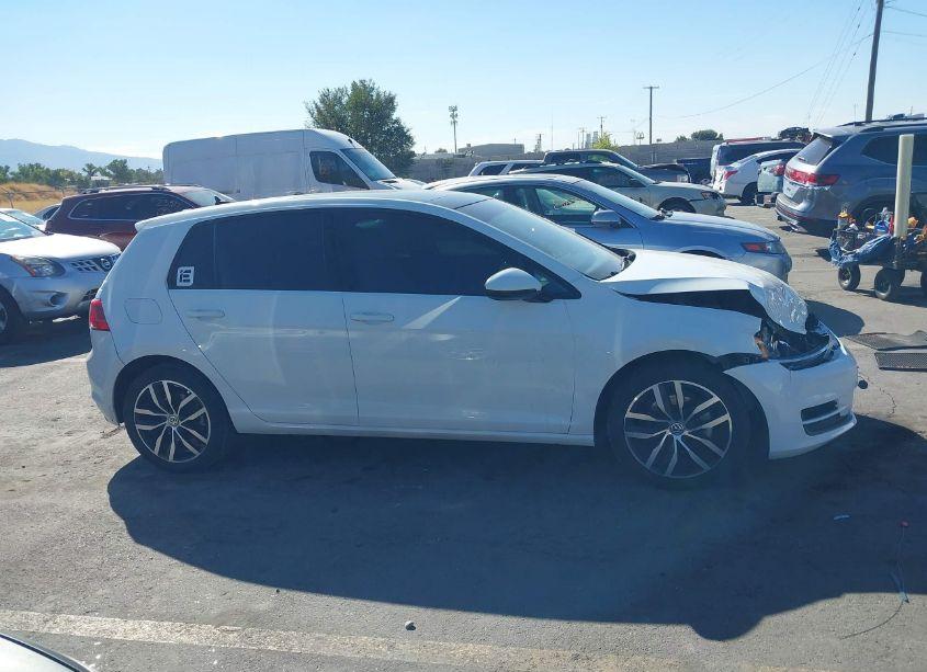 Photo 13 of 2015 Volkswagen Golf TSI SE 4-DOOR (VIN 3VW217AU3FM043038)