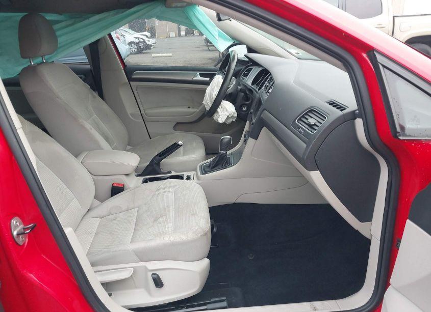 Photo 5 of 2016 Volkswagen Golf TSI S 4-DOOR (VIN 3VW217AU3GM060956)