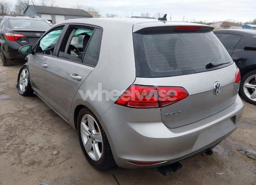 Photo 3 of 2017 Volkswagen Golf (VIN 3VW217AU3HM069870)