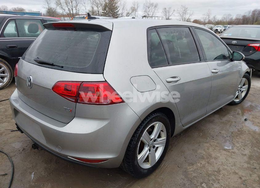 Photo 4 of 2017 Volkswagen Golf (VIN 3VW217AU3HM069870)