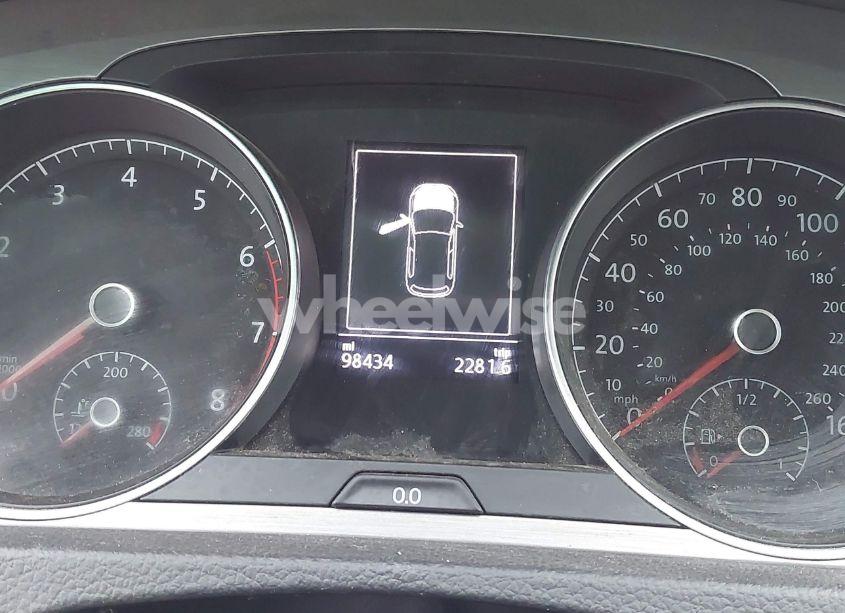 Photo 7 of 2017 Volkswagen Golf (VIN 3VW217AU3HM069870)