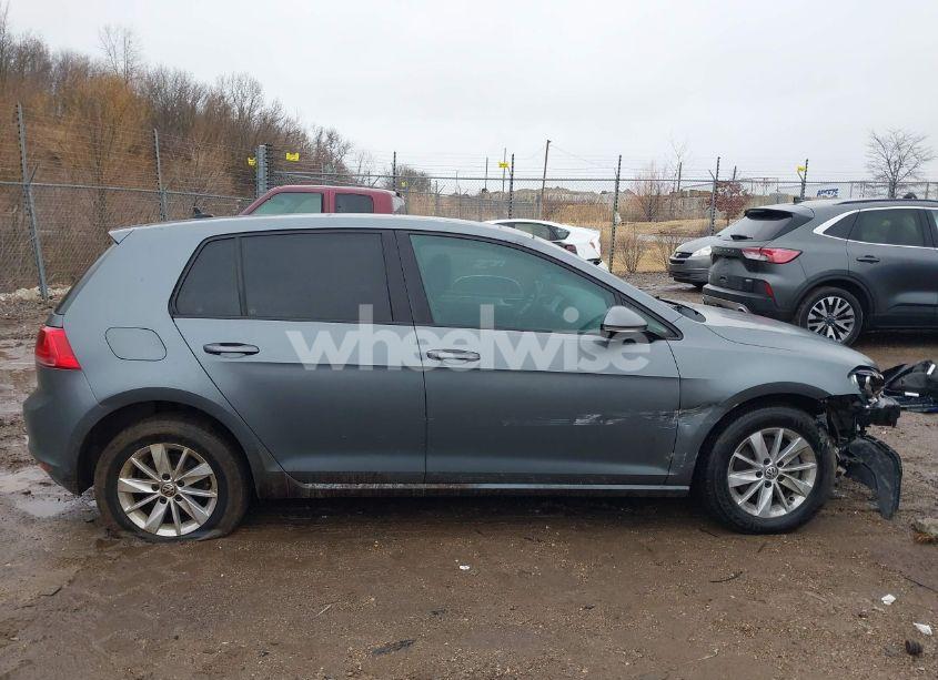 Photo 13 of 2015 Volkswagen Golf TSI S 4-DOOR (VIN 3VW217AU4FM032954)