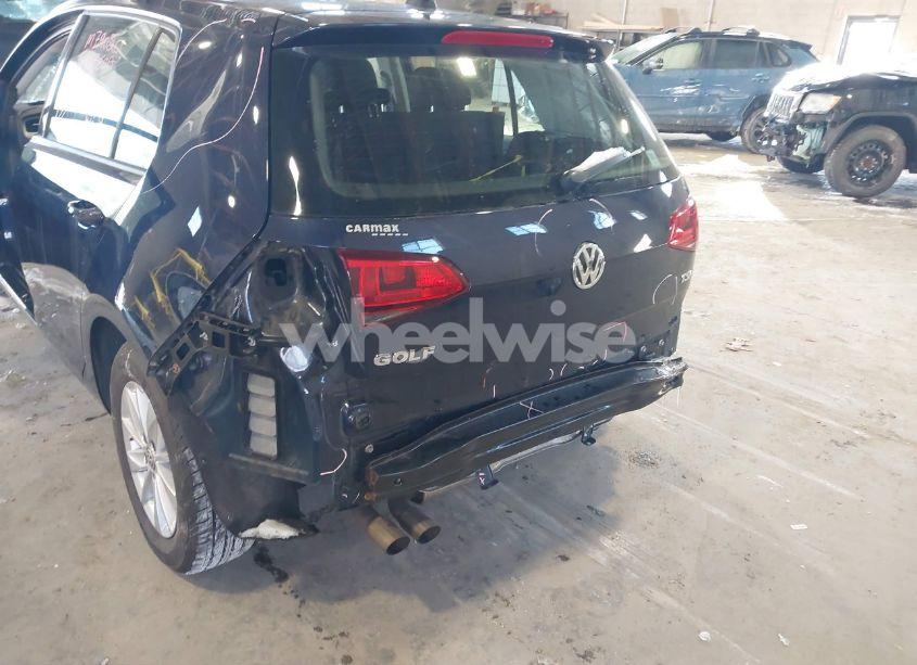 Photo 6 of 2017 Volkswagen Golf TSI S 4-DOOR (VIN 3VW217AU4HM006079)