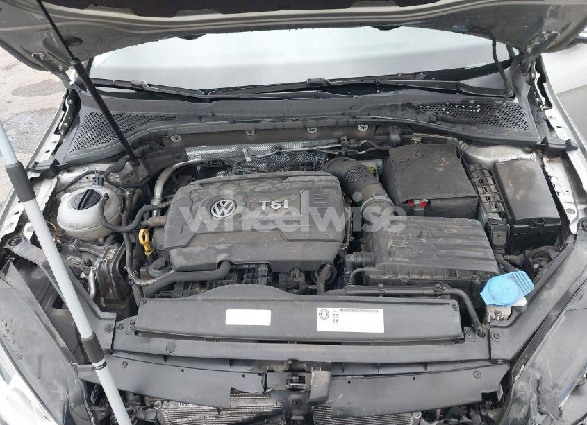Photo 10 of 2017 Volkswagen Golf TSI S 4-DOOR/TSI SE 4-DOOR/TSI SEL 4-DOOR/TSI WOLFSBURG EDITION 4-DOOR (VIN 3VW217AU4HM025599)