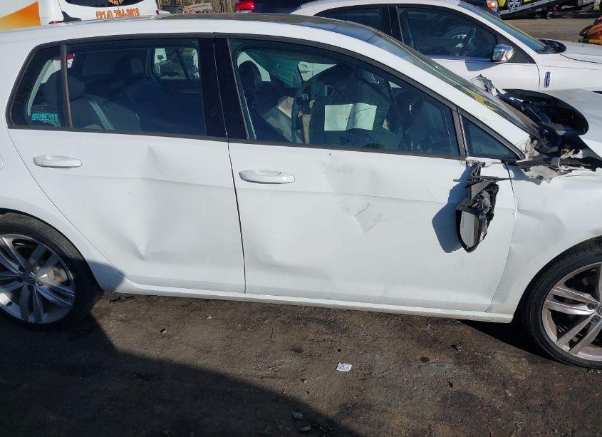 Photo 14 of 2015 Volkswagen Golf TSI SEL 4-DOOR (VIN 3VW217AU5FM007321)