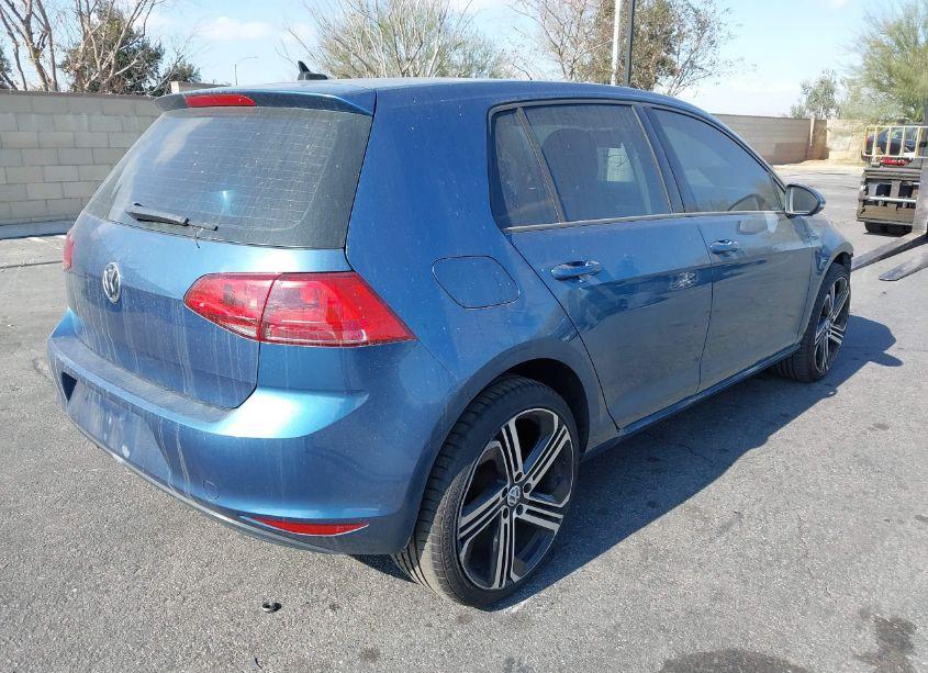 Photo 4 of 2015 Volkswagen Golf TSI S 4-DOOR (VIN 3VW217AU5FM033644)