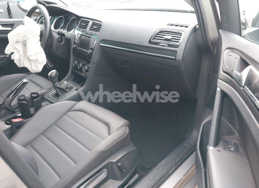 Photo 5 of 2015 Volkswagen Golf TSI SEL 4-DOOR (VIN 3VW217AU5FM102896)