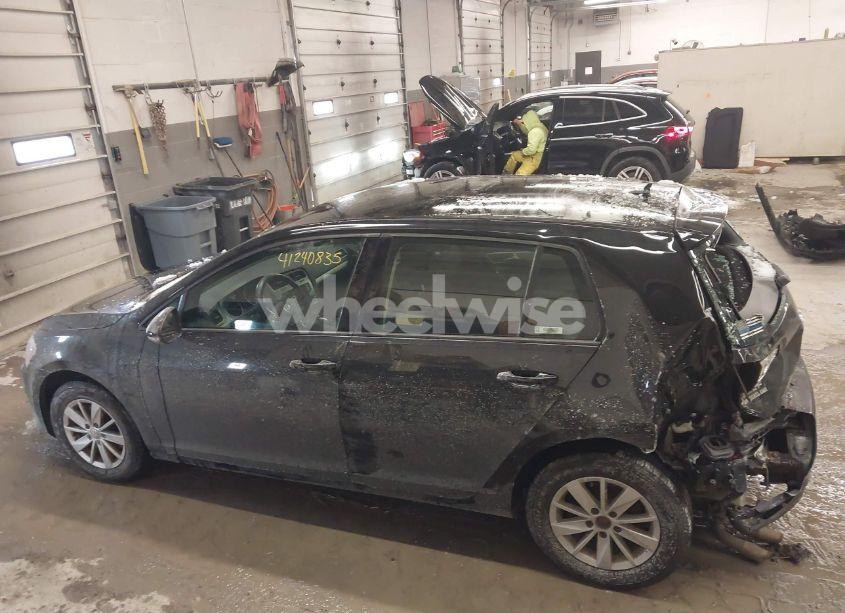 Photo 15 of 2016 Volkswagen Golf TSI S 4-DOOR (VIN 3VW217AU5GM025903)