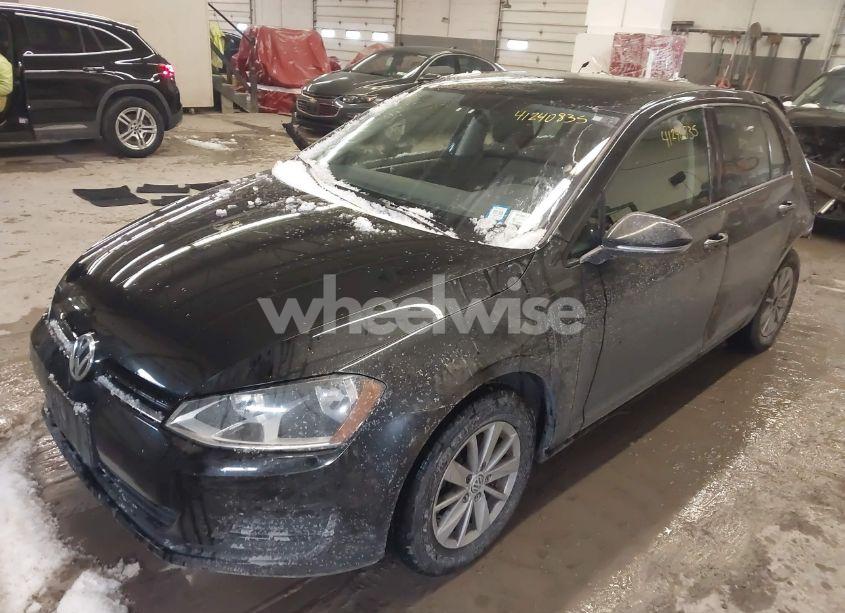 Photo 2 of 2016 Volkswagen Golf TSI S 4-DOOR (VIN 3VW217AU5GM025903)