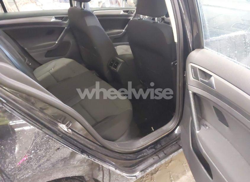 Photo 8 of 2016 Volkswagen Golf TSI S 4-DOOR (VIN 3VW217AU5GM025903)