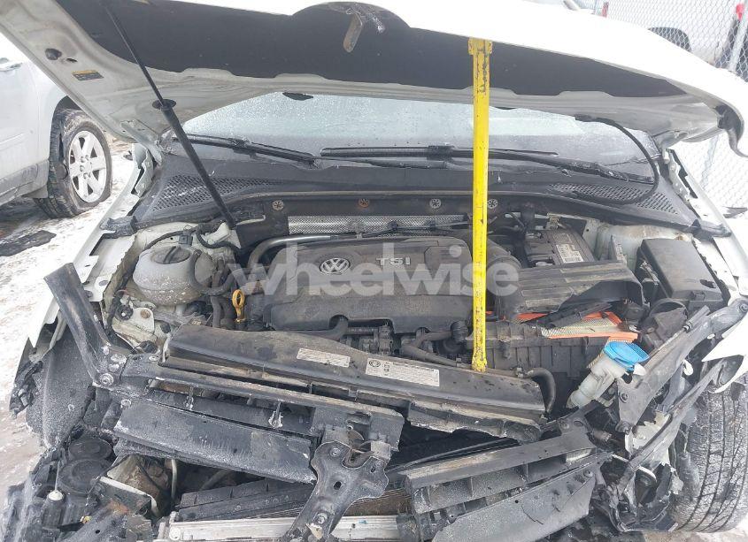 Photo 10 of 2017 Volkswagen Golf TSI S 4-DOOR/TSI SE 4-DOOR/TSI SEL 4-DOOR/TSI WOLFSBURG EDITION 4-DOOR (VIN 3VW217AU5HM025109)