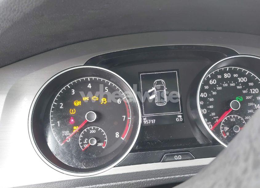 Photo 7 of 2017 Volkswagen Golf TSI S 4-DOOR/TSI SE 4-DOOR/TSI SEL 4-DOOR/TSI WOLFSBURG EDITION 4-DOOR (VIN 3VW217AU5HM025109)