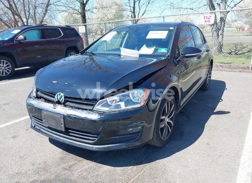 Photo 2 of 2017 Volkswagen Golf TSI S 4-DOOR/TSI SE 4-DOOR/TSI SEL 4-DOOR/TSI WOLFSBURG EDITION 4-DOOR (VIN 3VW217AU5HM060152)