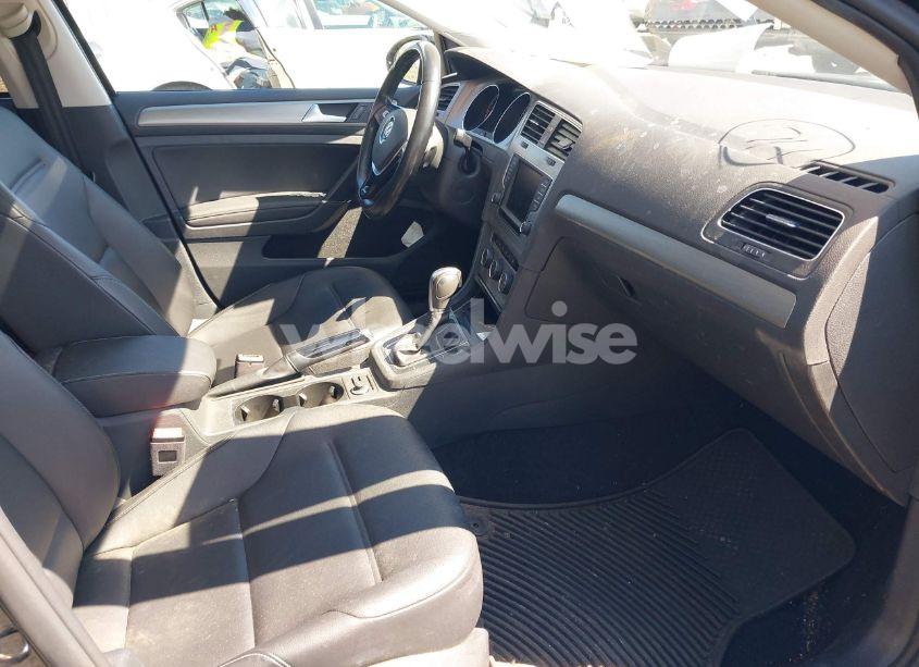 Photo 5 of 2017 Volkswagen Golf TSI S 4-DOOR/TSI SE 4-DOOR/TSI SEL 4-DOOR/TSI WOLFSBURG EDITION 4-DOOR (VIN 3VW217AU5HM060152)