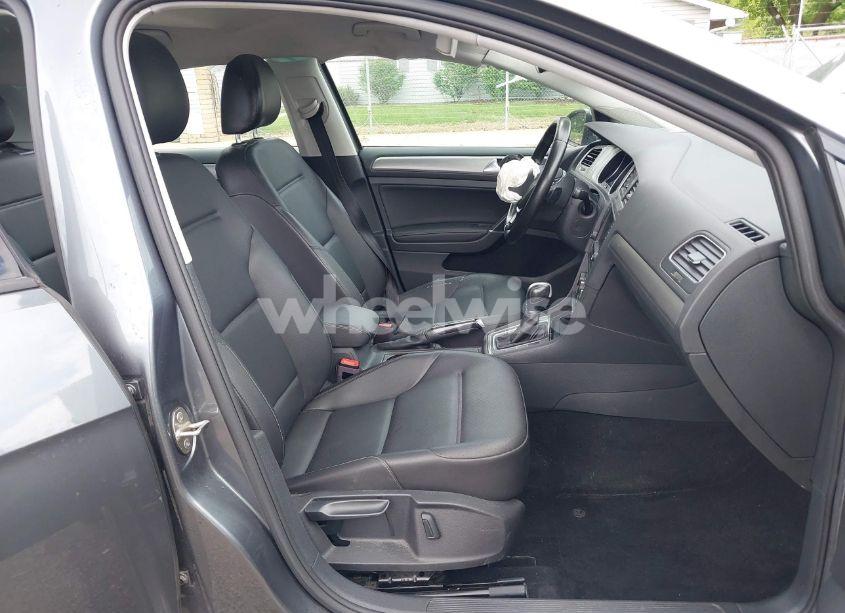 Photo 5 of 2017 Volkswagen Golf TSI S 4-DOOR/TSI SE 4-DOOR/TSI SEL 4-DOOR/TSI WOLFSBURG EDITION 4-DOOR (VIN 3VW217AU5HM065982)