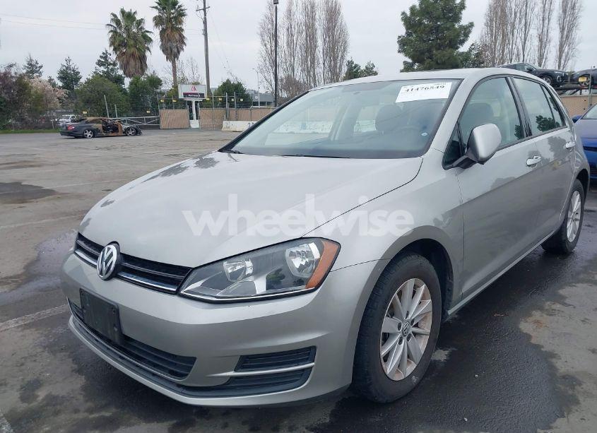 Photo 6 of 2015 Volkswagen Golf TSI S 4-DOOR (VIN 3VW217AU6FM011877)