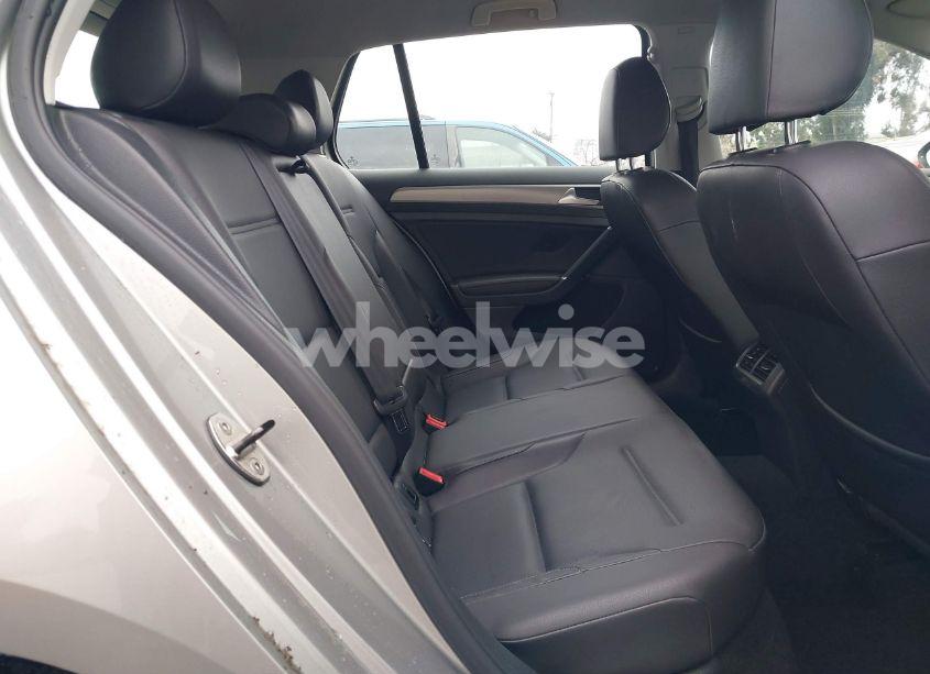 Photo 8 of 2015 Volkswagen Golf TSI S 4-DOOR (VIN 3VW217AU6FM011877)