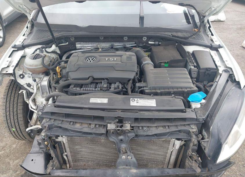 Photo 10 of 2017 Volkswagen Golf TSI S 4-DOOR/TSI SE 4-DOOR/TSI SEL 4-DOOR/TSI WOLFSBURG EDITION 4-DOOR (VIN 3VW217AU6HM019707)