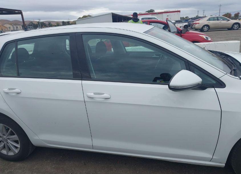 Photo 14 of 2017 Volkswagen Golf TSI S 4-DOOR/TSI SE 4-DOOR/TSI SEL 4-DOOR/TSI WOLFSBURG EDITION 4-DOOR (VIN 3VW217AU6HM019707)