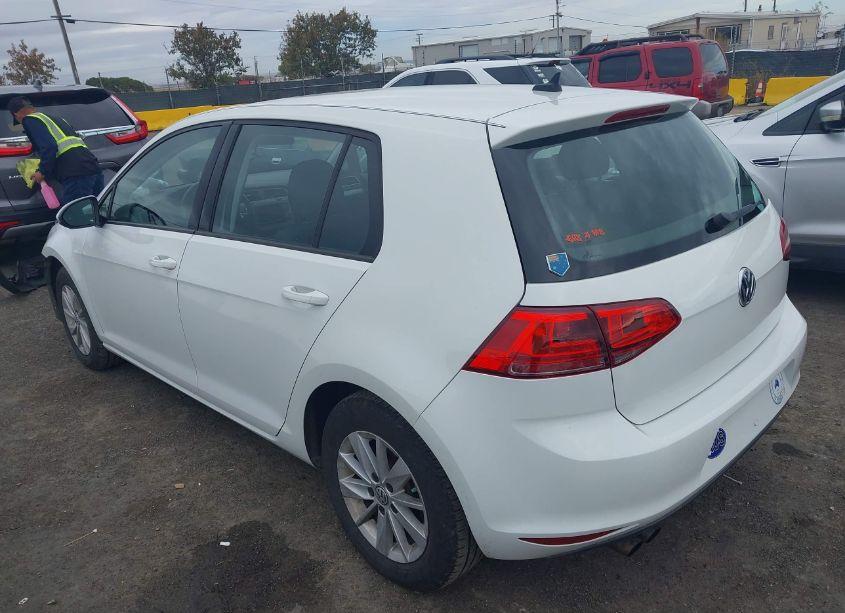 Photo 3 of 2017 Volkswagen Golf TSI S 4-DOOR/TSI SE 4-DOOR/TSI SEL 4-DOOR/TSI WOLFSBURG EDITION 4-DOOR (VIN 3VW217AU6HM019707)