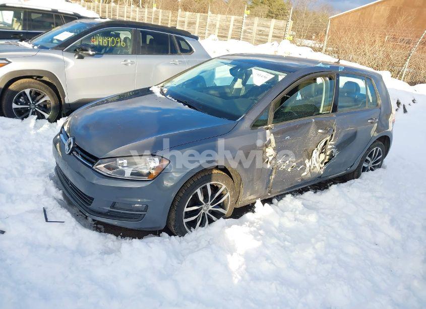 Photo 2 of 2017 Volkswagen Golf TSI S 4-DOOR/TSI SE 4-DOOR/TSI SEL 4-DOOR/TSI WOLFSBURG EDITION 4-DOOR (VIN 3VW217AU6HM044686)