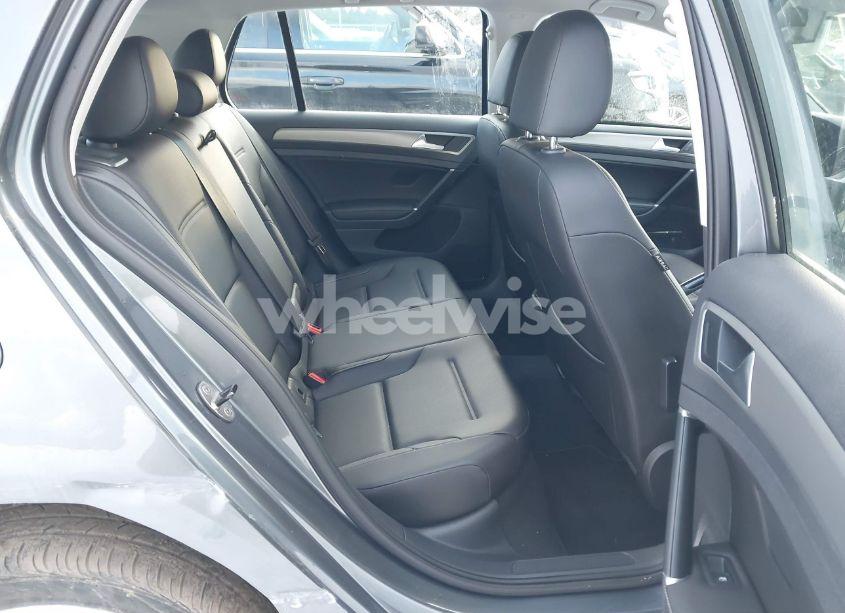 Photo 8 of 2017 Volkswagen Golf TSI S 4-DOOR/TSI SE 4-DOOR/TSI SEL 4-DOOR/TSI WOLFSBURG EDITION 4-DOOR (VIN 3VW217AU6HM044686)