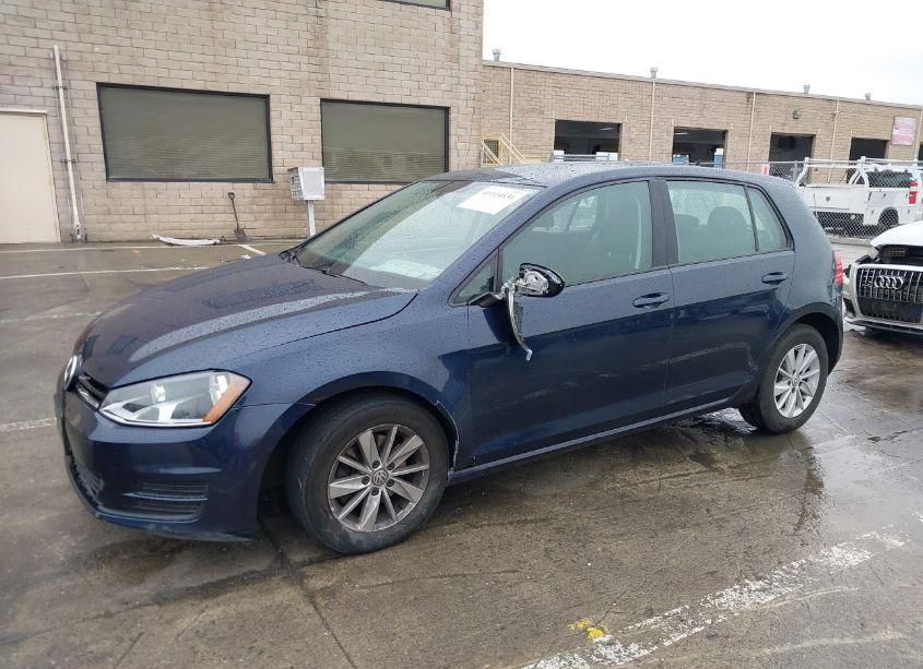 Photo 2 of 2017 Volkswagen Golf TSI S 4-DOOR/TSI SE 4-DOOR/TSI SEL 4-DOOR/TSI WOLFSBURG EDITION 4-DOOR (VIN 3VW217AU6HM068308)