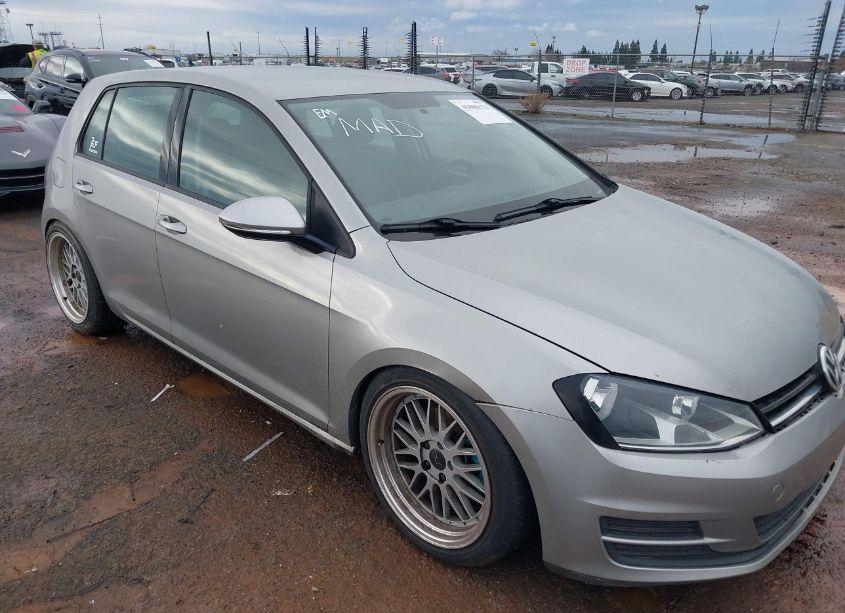 2015 Volkswagen Golf TSI S 4-DOOR (VIN 3VW217AU7FM087186) main photo